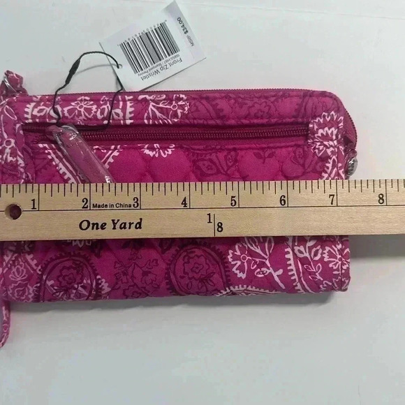 Vera Bradley Front Zip Wristlet Stamped Paisley Pink Wallet - Picture 6 of 8